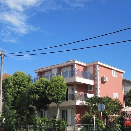 Apartments Delfin Tivat Exterior foto